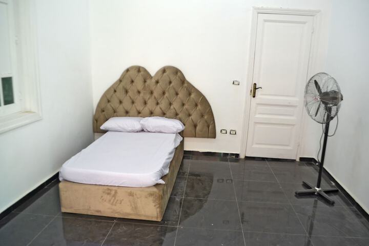 Room 5 of 29