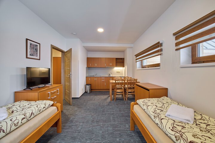 Room 6 of 50