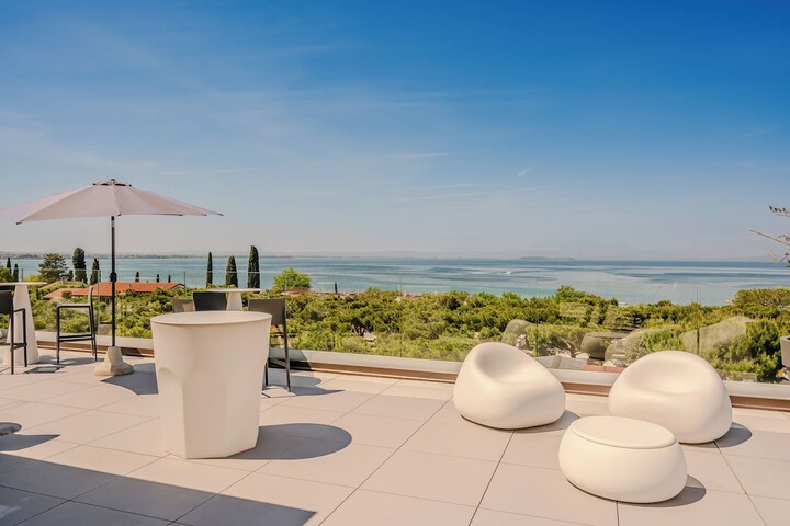 Terrace/Patio 46 of 58