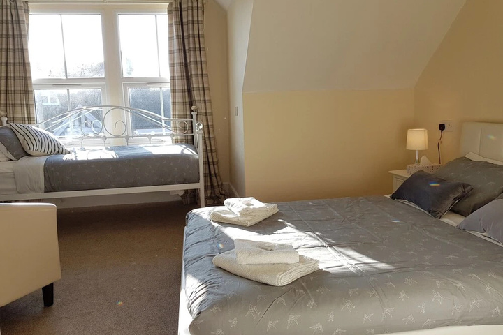 Room 2 of 13