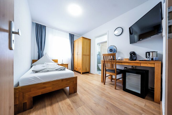 Room 53 of 126