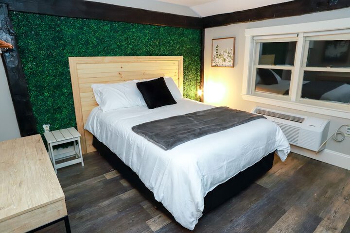 Room 37 of 140