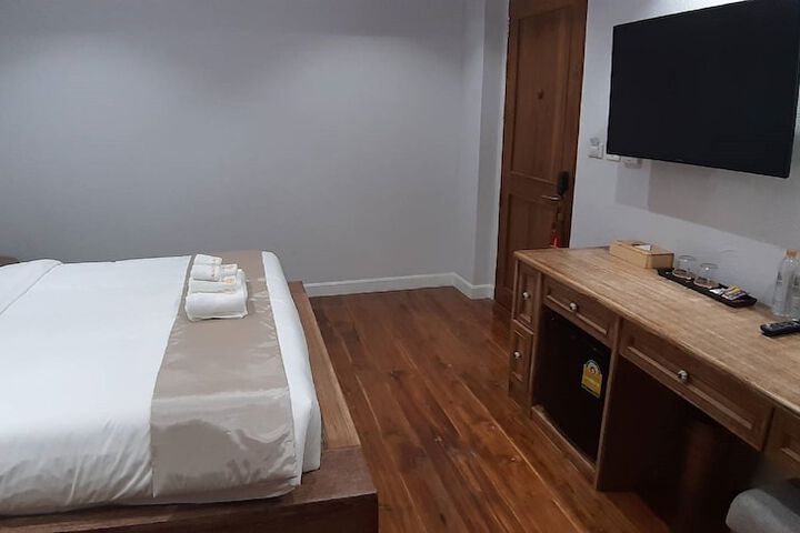 Room 12 of 86