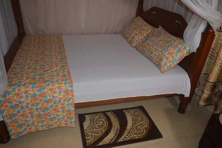 Room 15 of 34