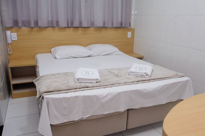 Room 28 of 65