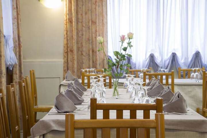 Dining Photos