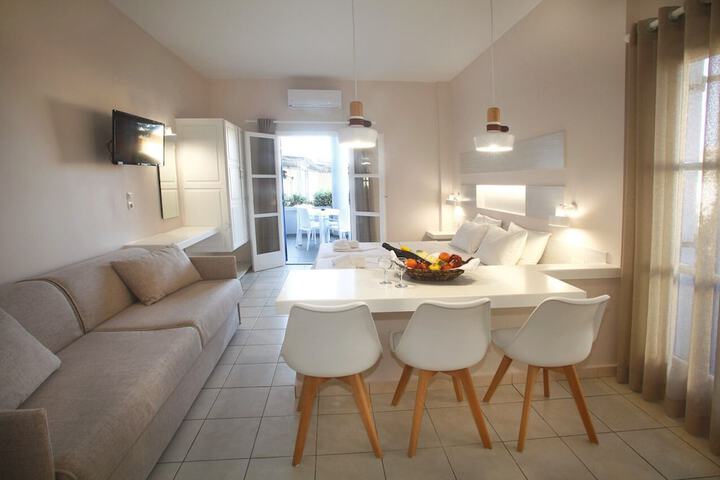 Room 14 of 49