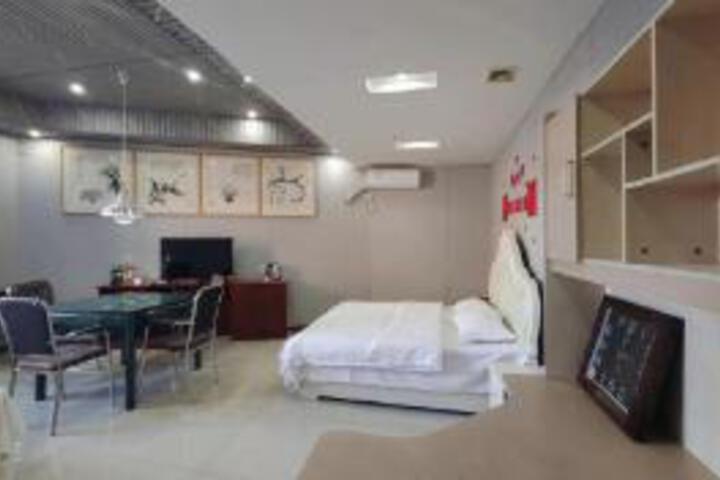Room 21 of 22
