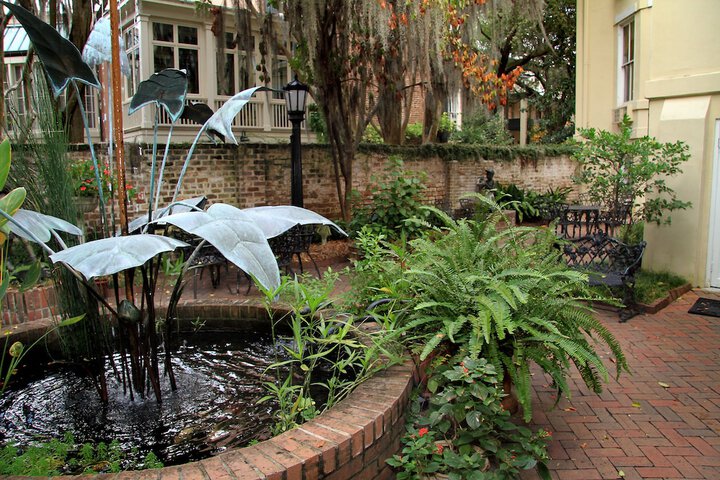 Hotel Exterior 152 of 166