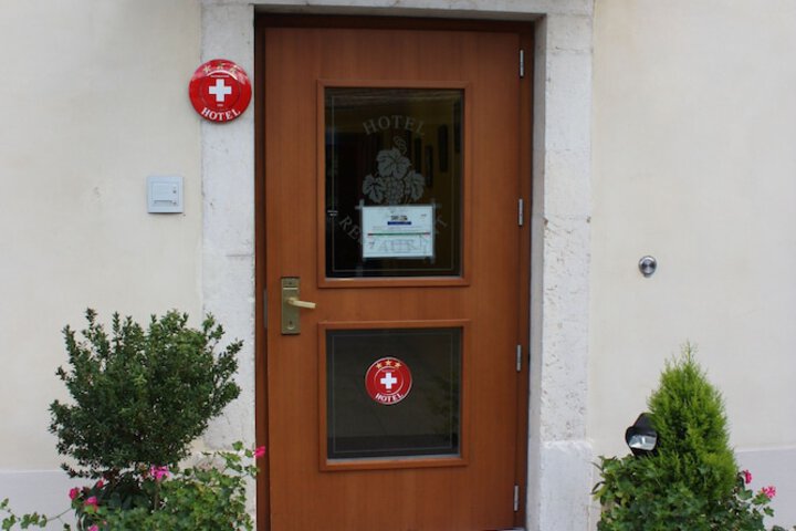 Hotel 53 of 61
