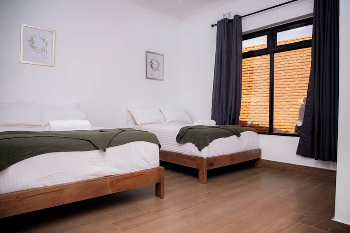Room 3 of 9