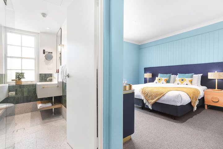 Room 11 of 87