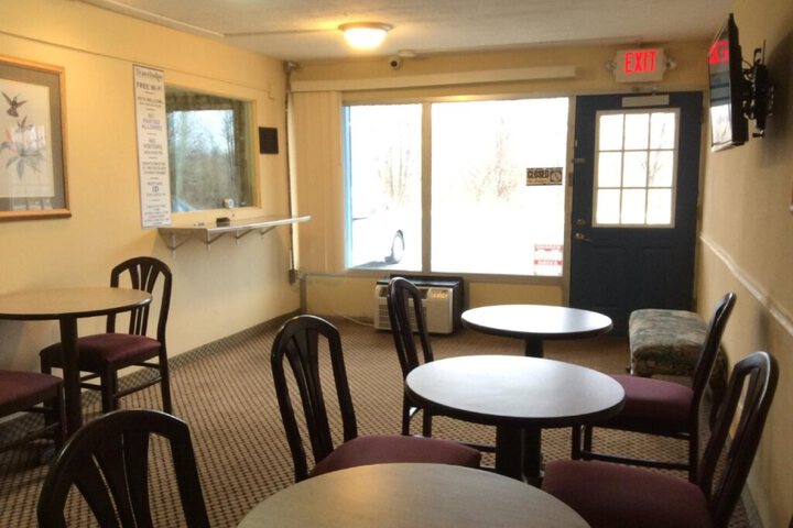 Photo 6
