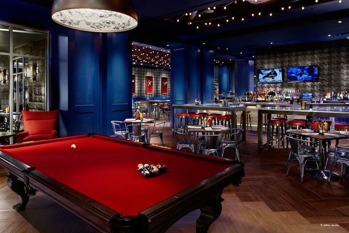 Sports bar