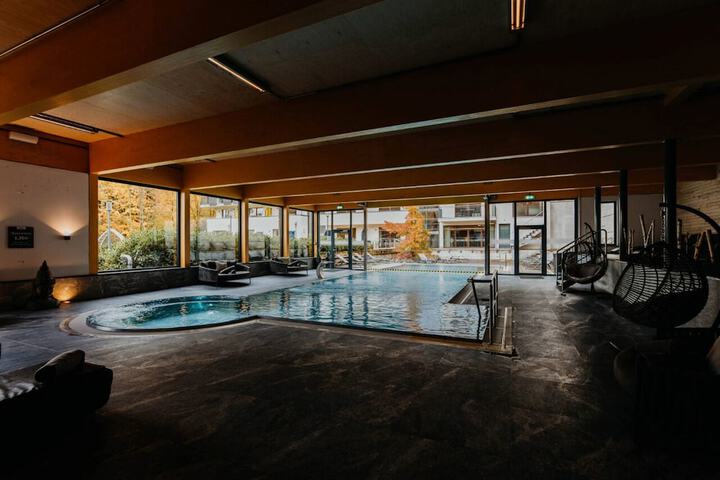 Pool 66 of 98
