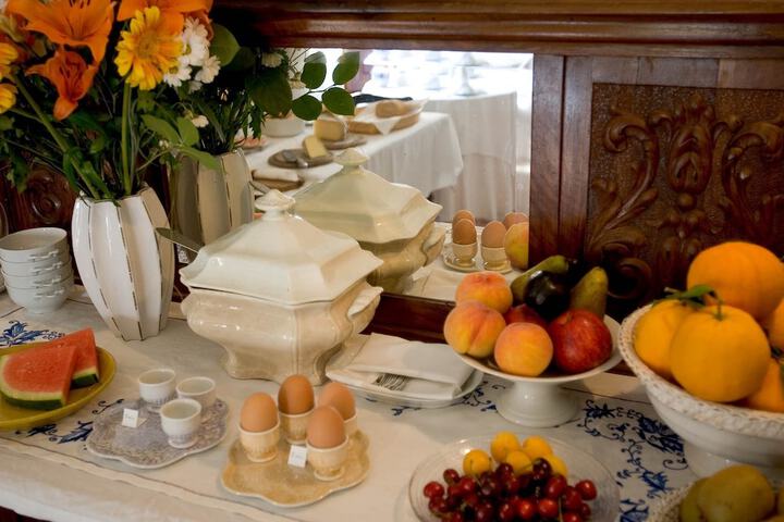 Breakfast/Coffee Service 13 of 24