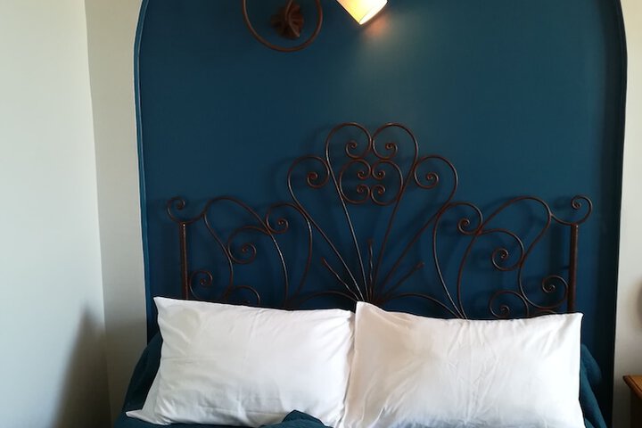 Room 17 of 42