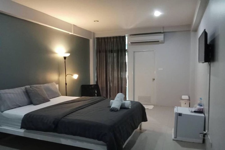Room 20 of 49
