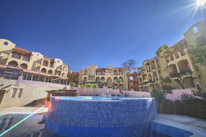 Hotel with Pool