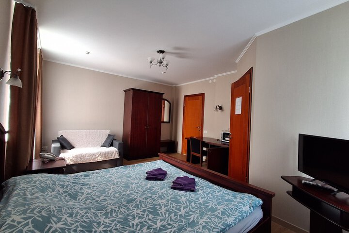 Room 21 of 33