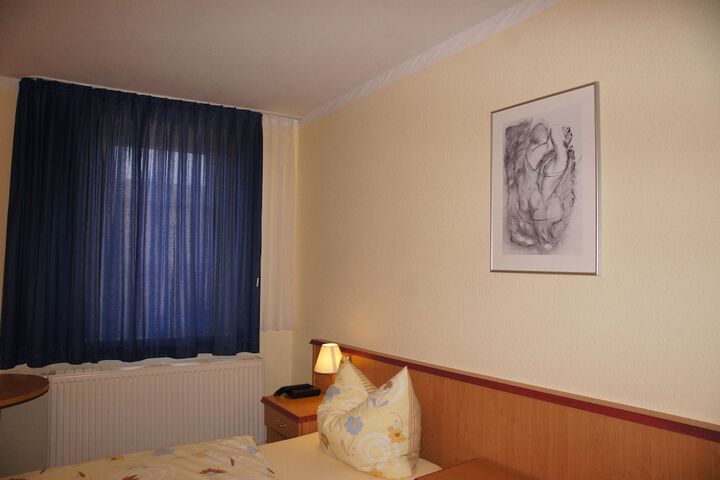 Room 18 of 52