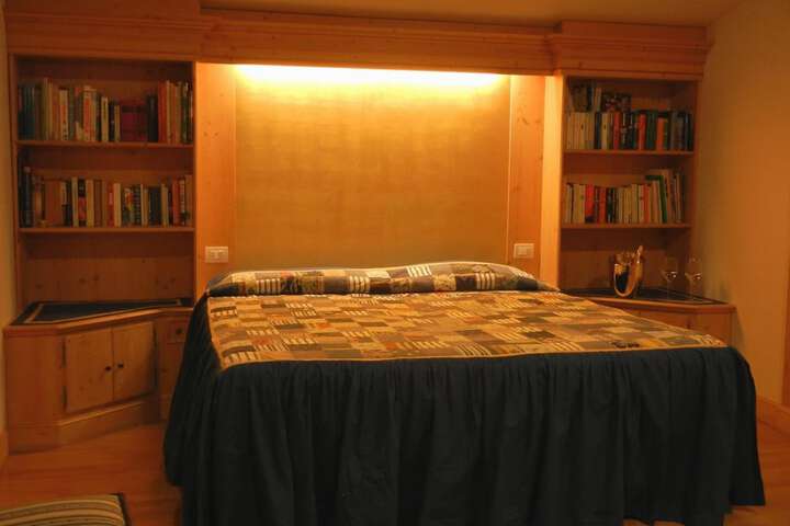 Room 10 of 30