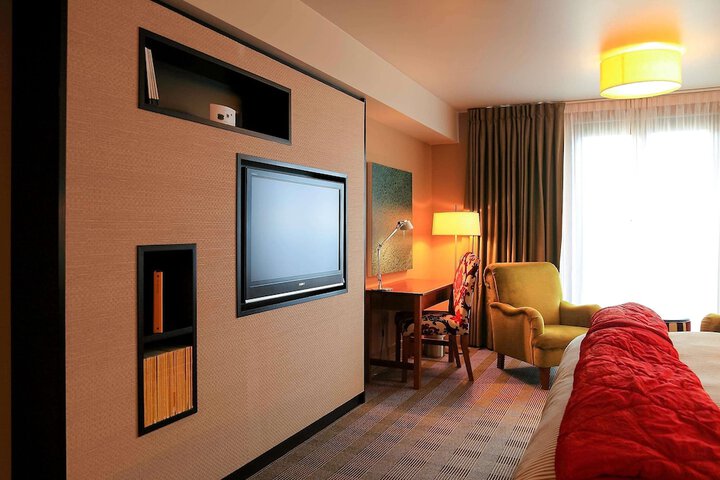Room 15 of 129