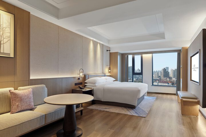 Room 14 of 30