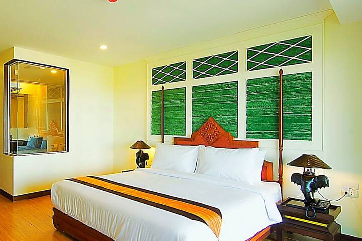 Room 28 of 192