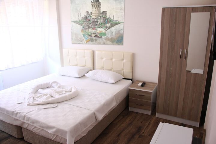 Room 15 of 54