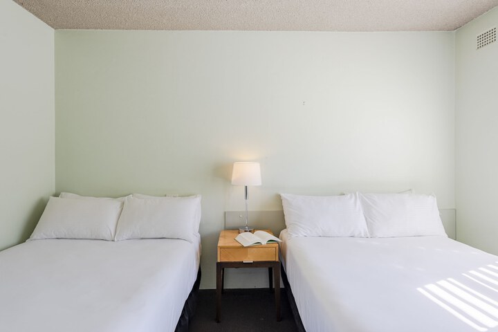 Room 5 of 45