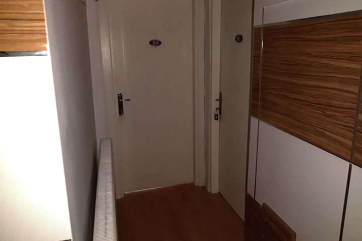 Room 46 of 73