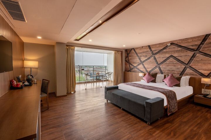 Room 8 of 31