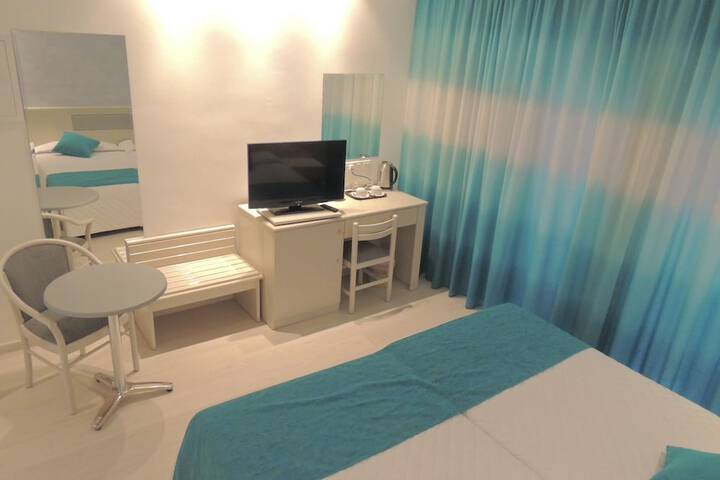 Room 7 of 45
