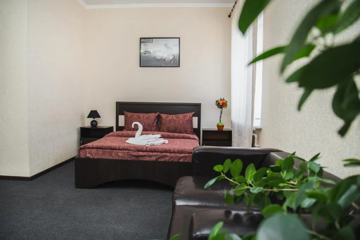 Room 4 of 14