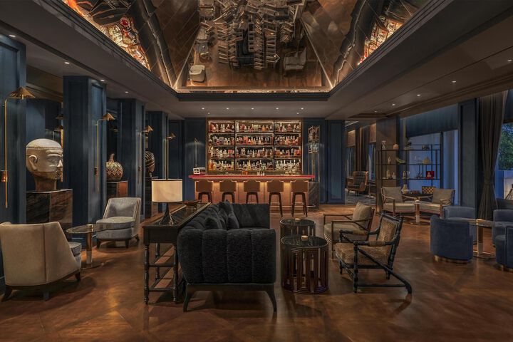 Lounge 58 of 68