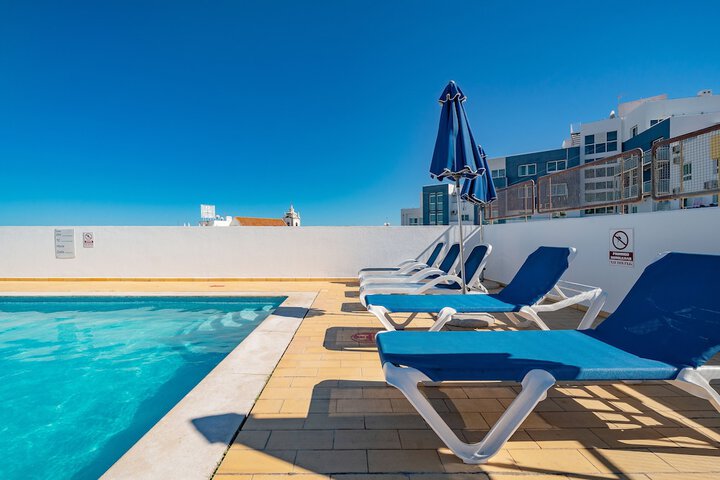 Hotel with Pool