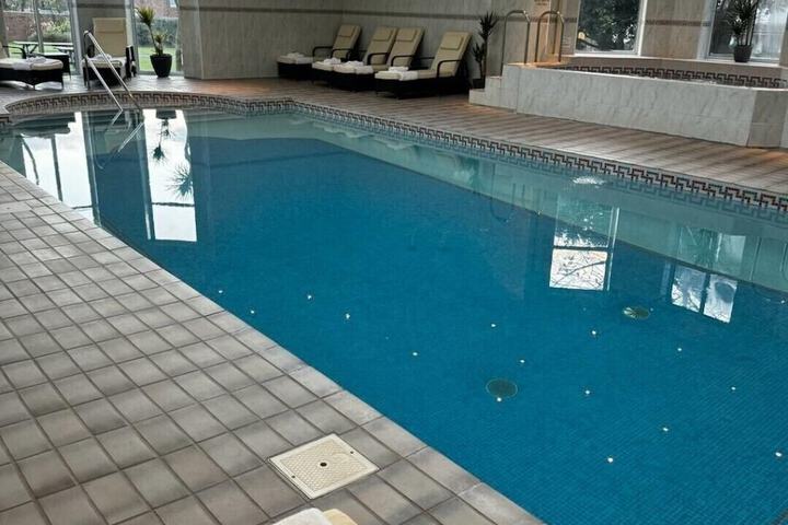 Hotel with Pool