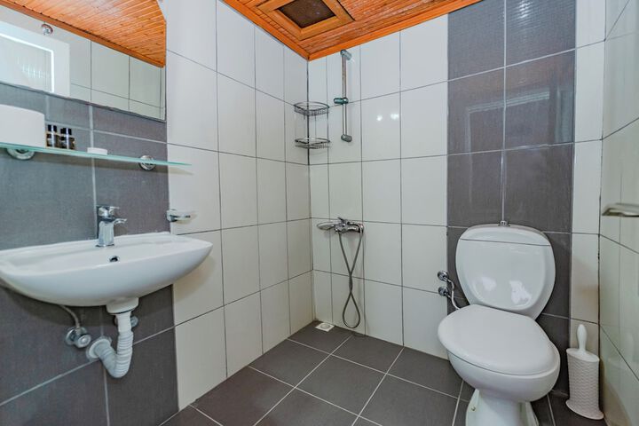 Clean Restrooms