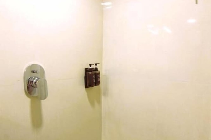 Room 42 of 53