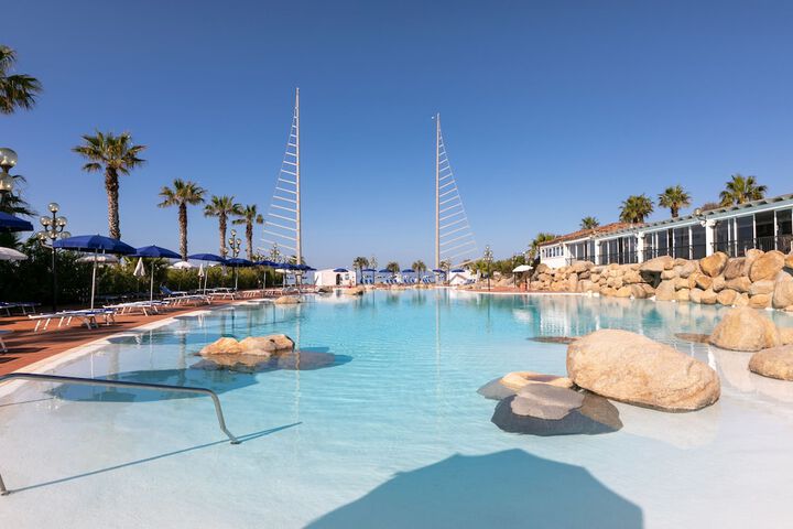 Photo of Phi Hotel Sighientu