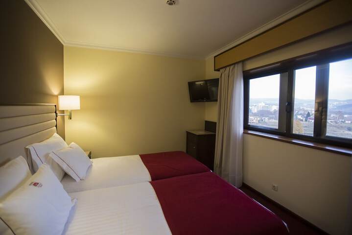 Room 15 of 65