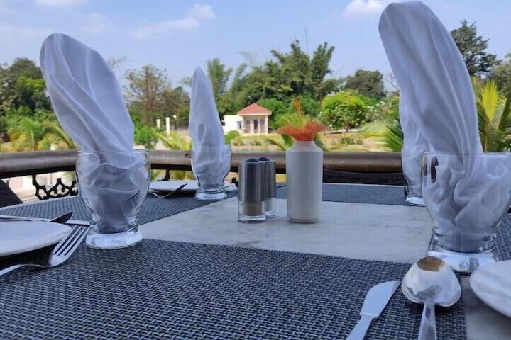Breakfast/Coffee Service 66 of 103
