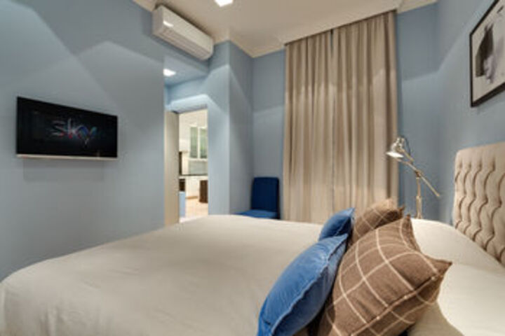 Room 13 of 68