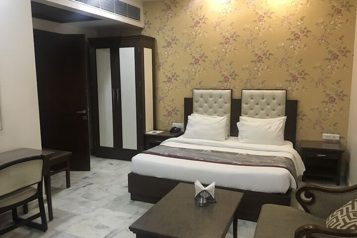 Room 68 of 288