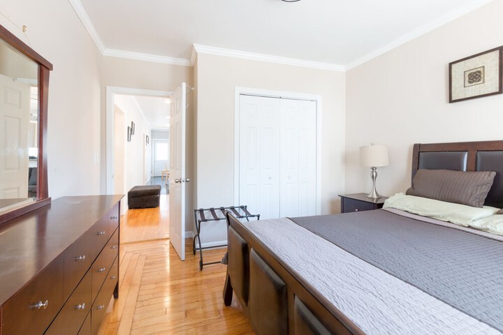 Room 4 of 19