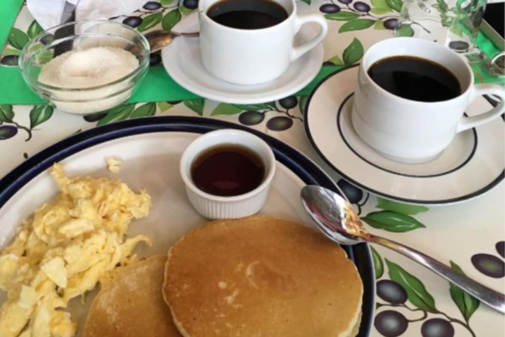 Breakfast/Coffee Service 41 of 56