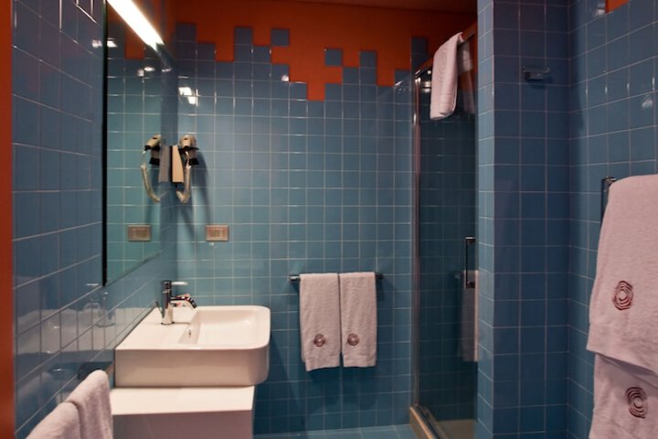 Room 49 of 93