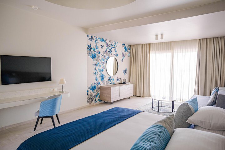 Room 21 of 163