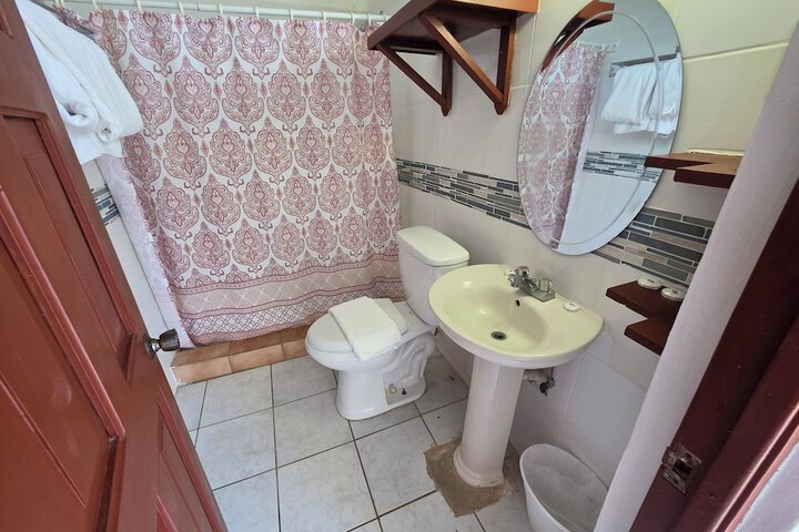 Room 203 of 266